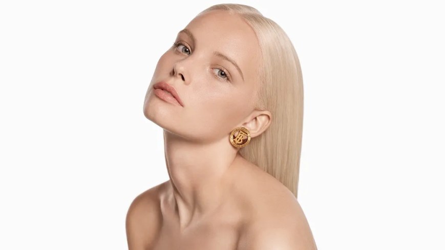 Burberry Beauty’s Matte Glow Cushion Foundation: A Revolution for Oily Skin
